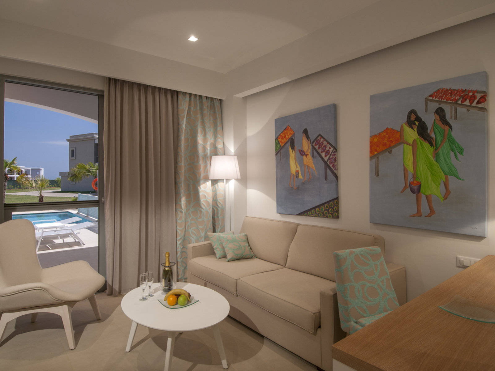 Wohnbeispiel Juniorsuite private Pool