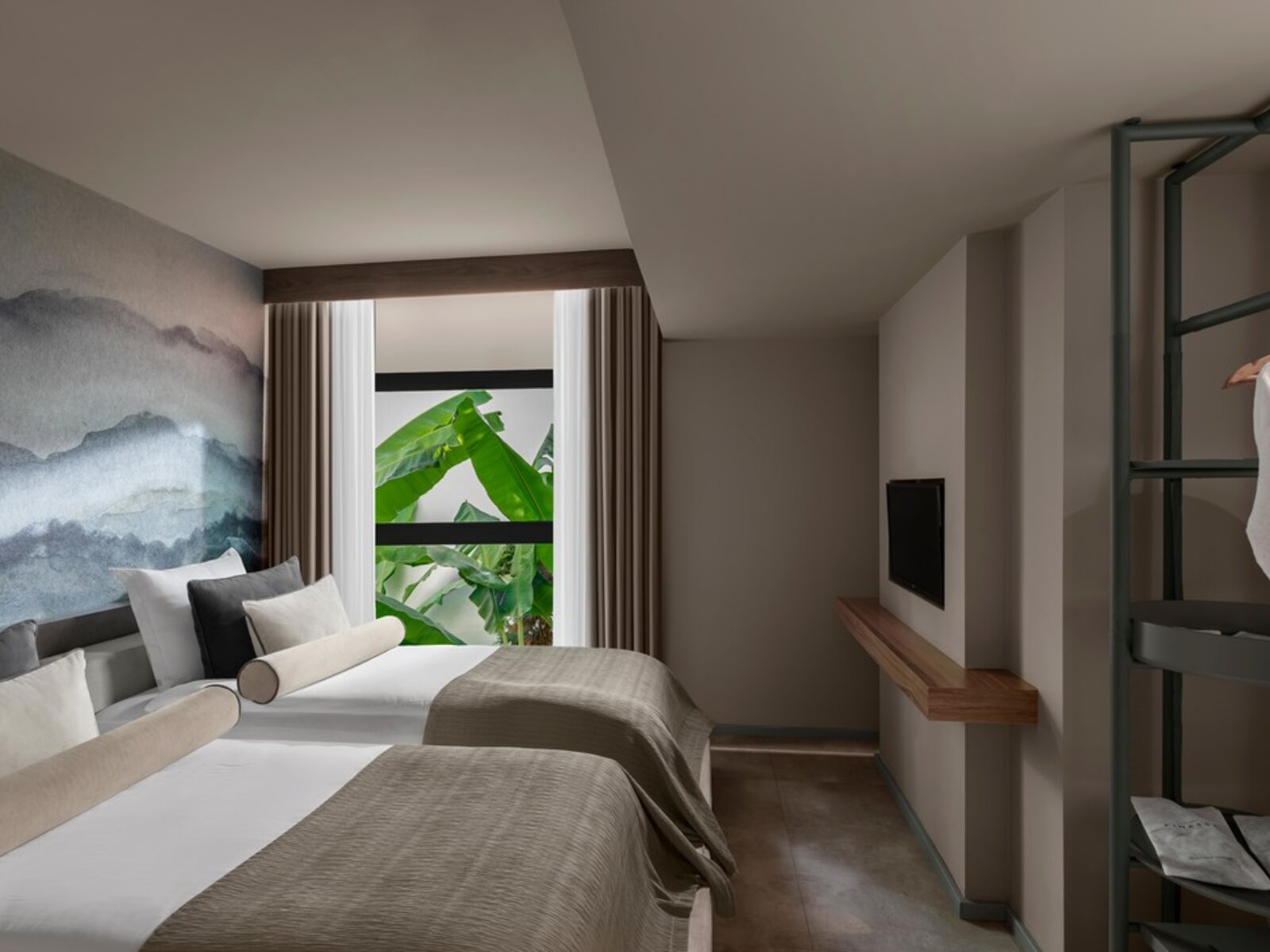 Wohnbeispiel Large Family Suite Swim-Up