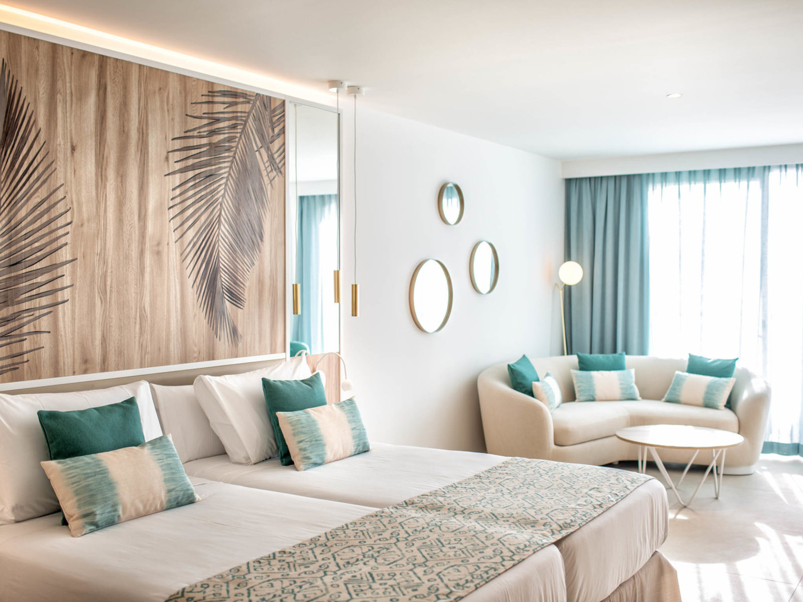 Wohnbeispiel Platinum Junior Suite Direct Sea View