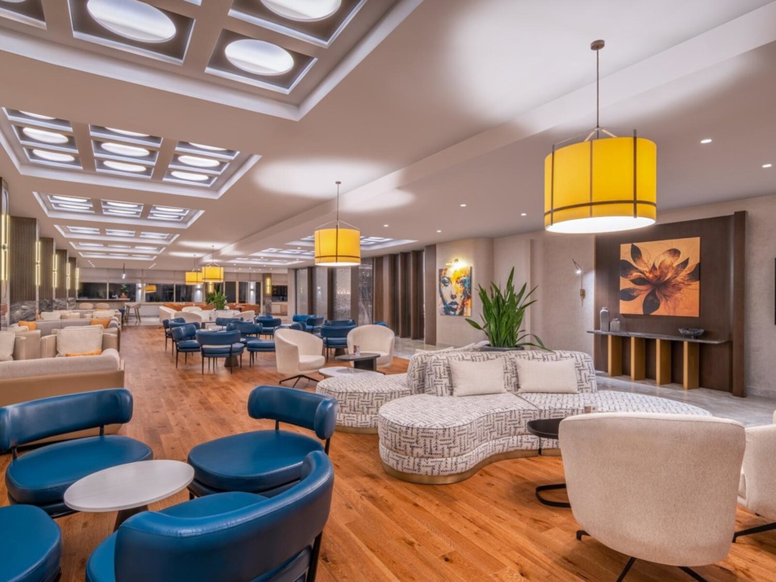 Lobby Bar