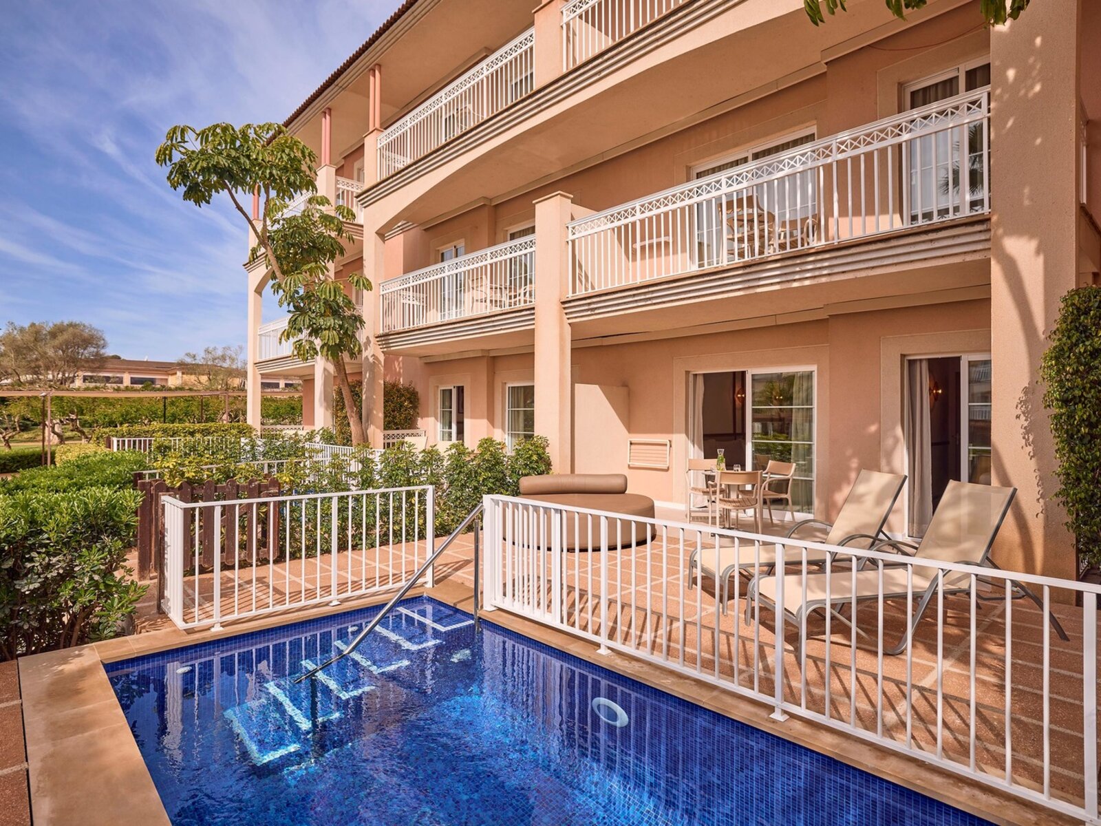 Wohnbeispiel One Bedroom Private Pool