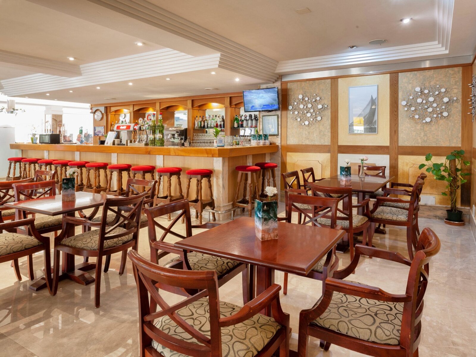 Lobbybar