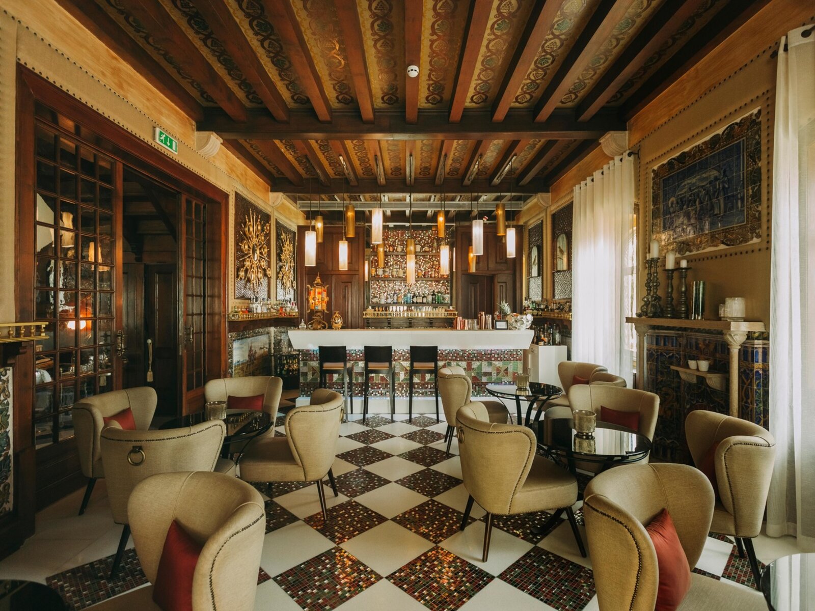 Vista Bar