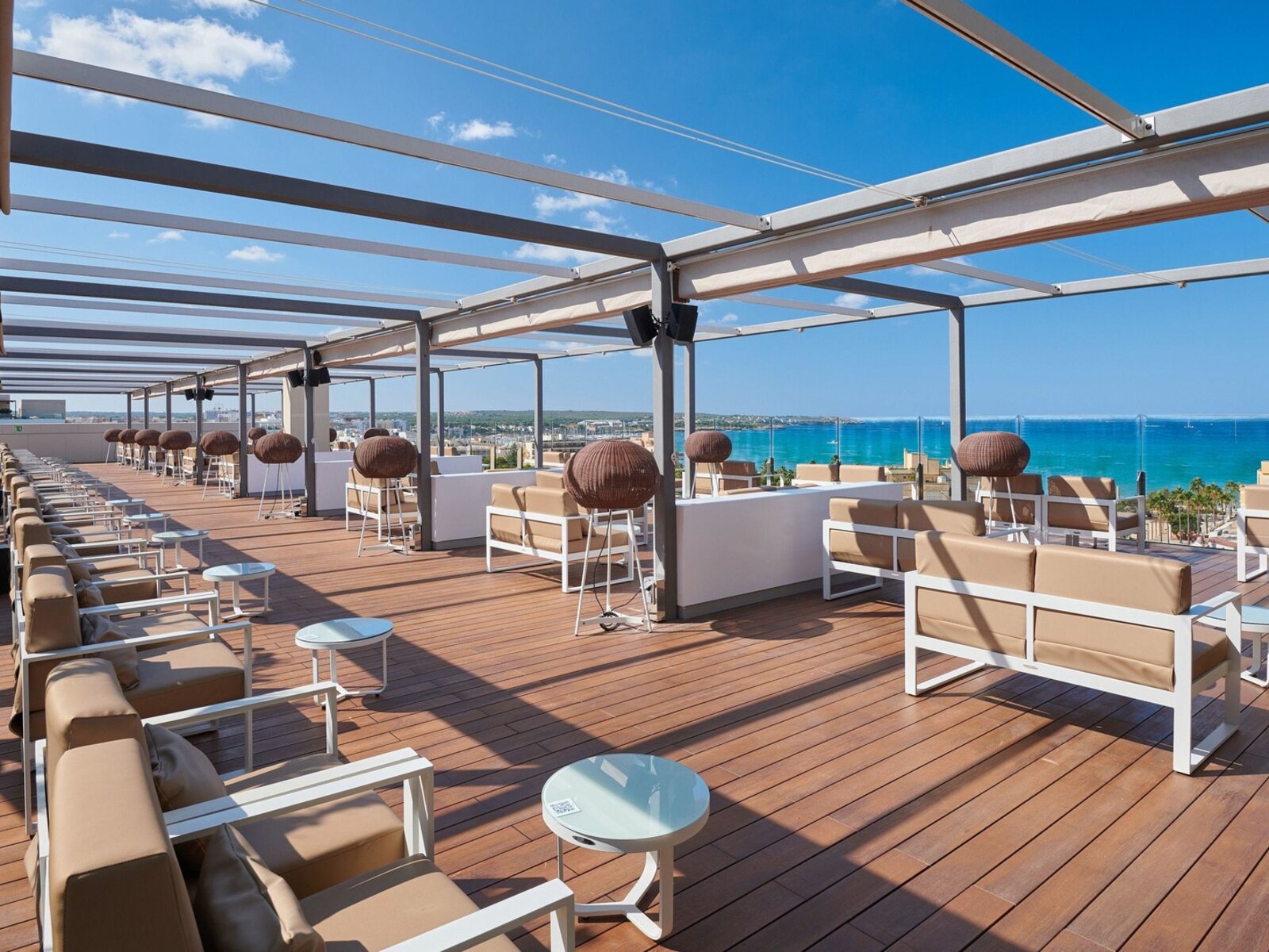 Heaven Rooftop Bar