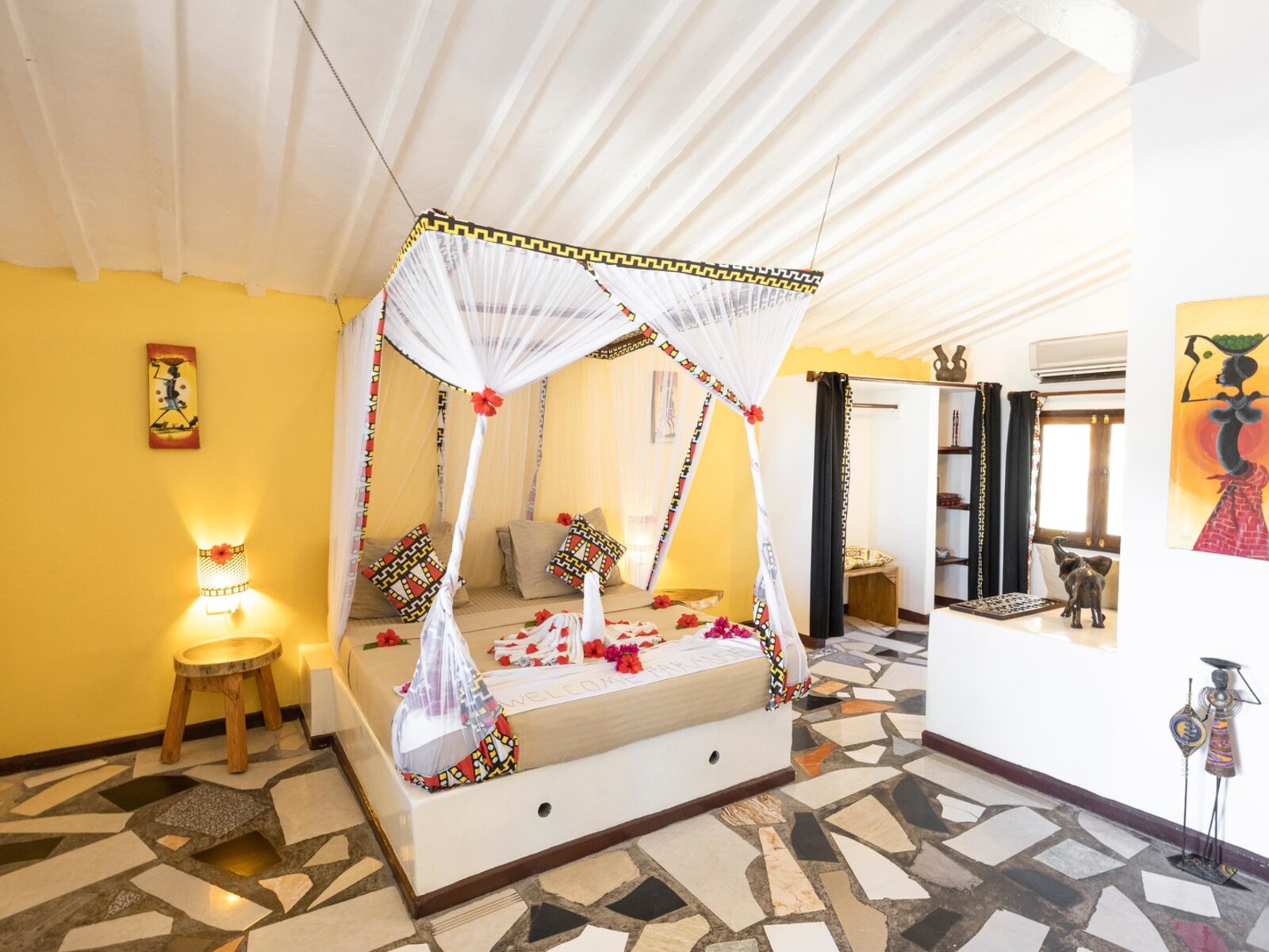 Wohnbeispiel Suite Room