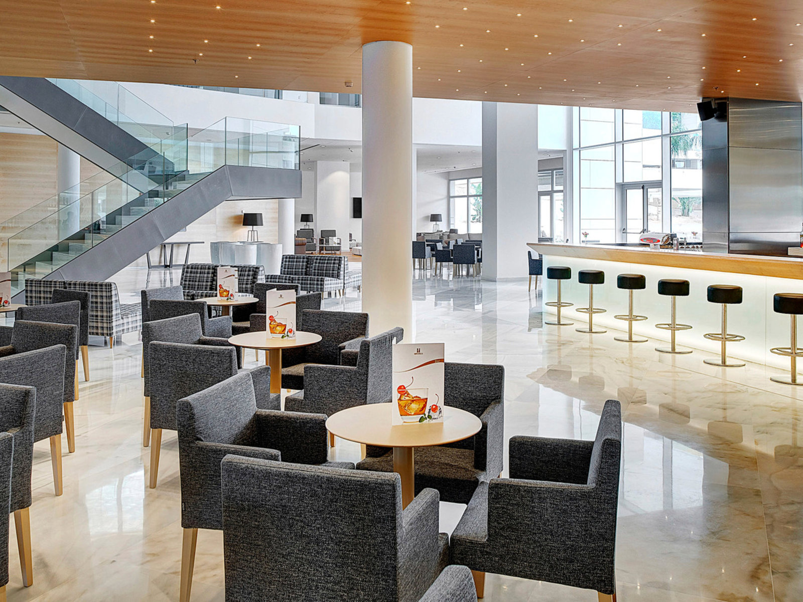 Lobbybar
