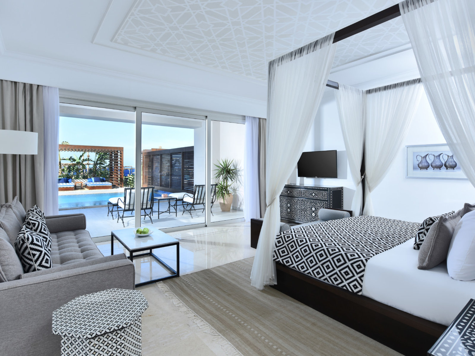 Wohnbeispiel Royal Suite sea view with privet pool