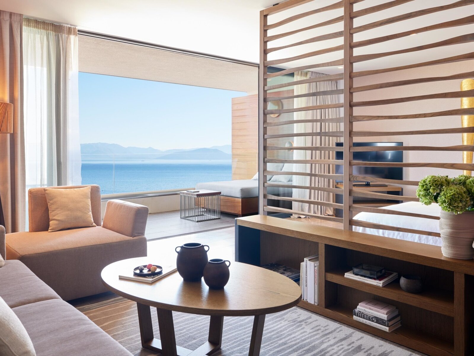 Wohnbeispiel Ionian Sea View Junior Suite