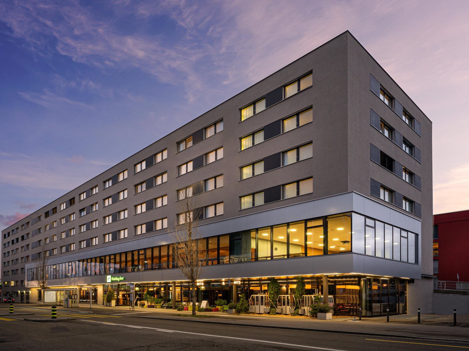 Park Inn Zürich Airport Kontakt www.tui.com
