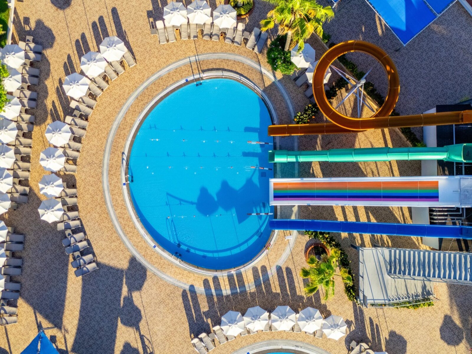 Aquapark pool