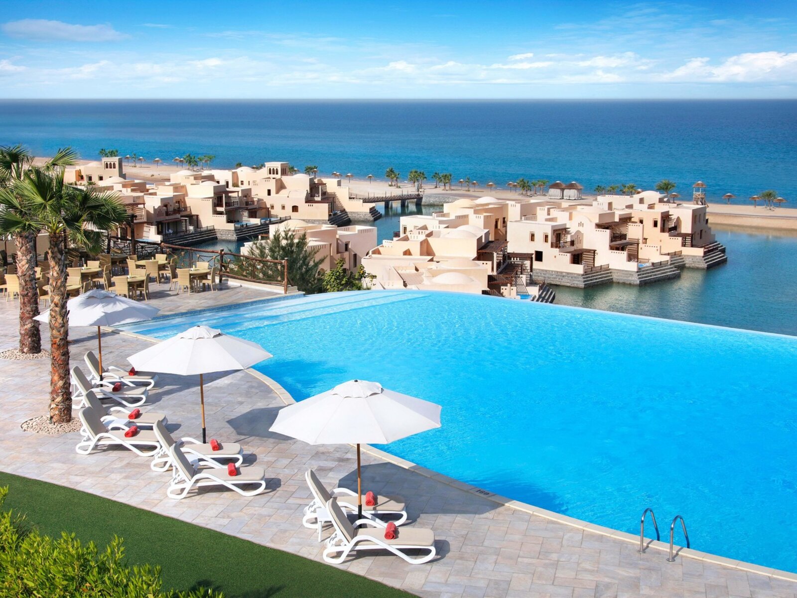 Sunset Pool Bar