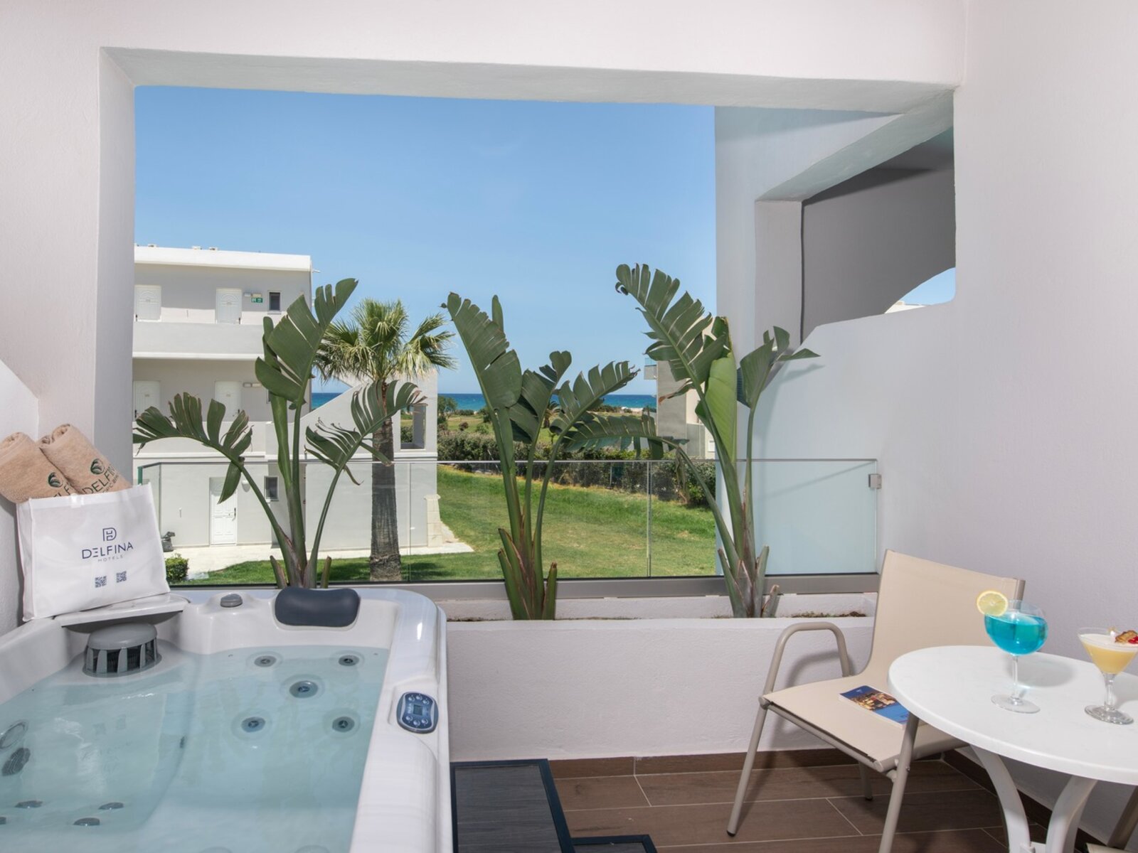 Wohnbeispiel Deluxe Suite with exterior Jacuzzi