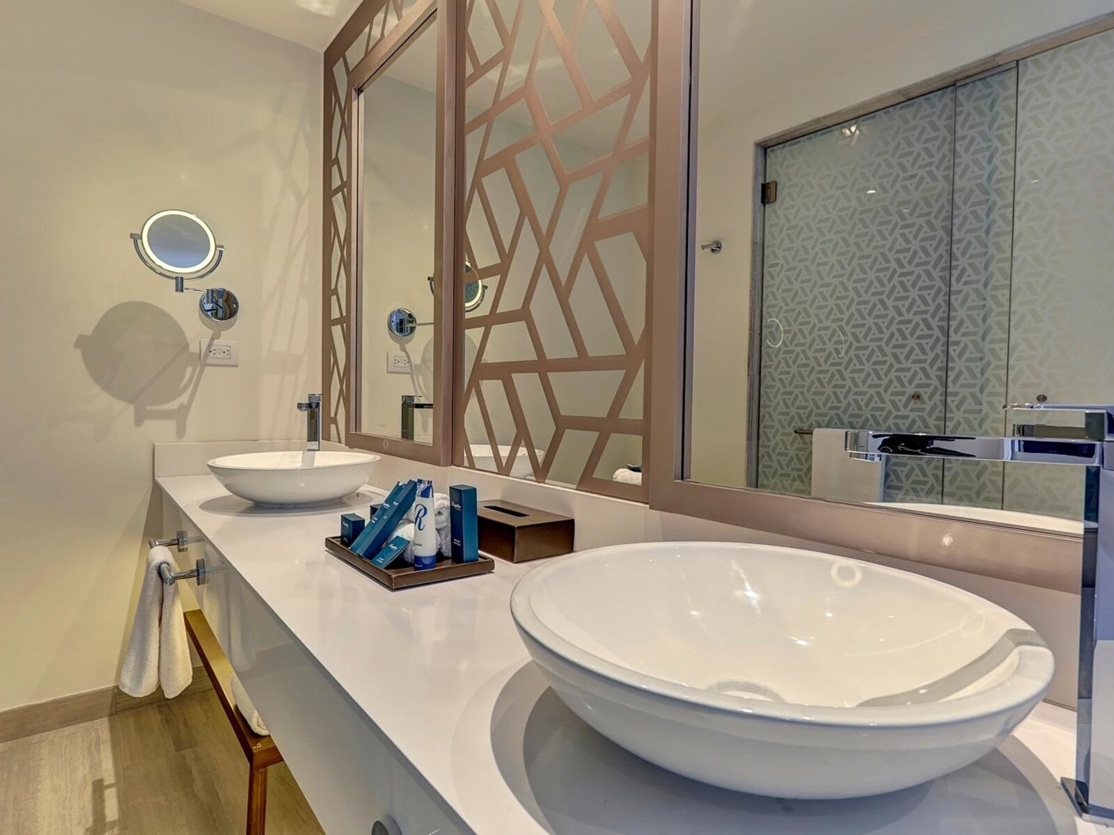 Wohnbeispiel Luxury Junior Suite Ocean View Diamond Club