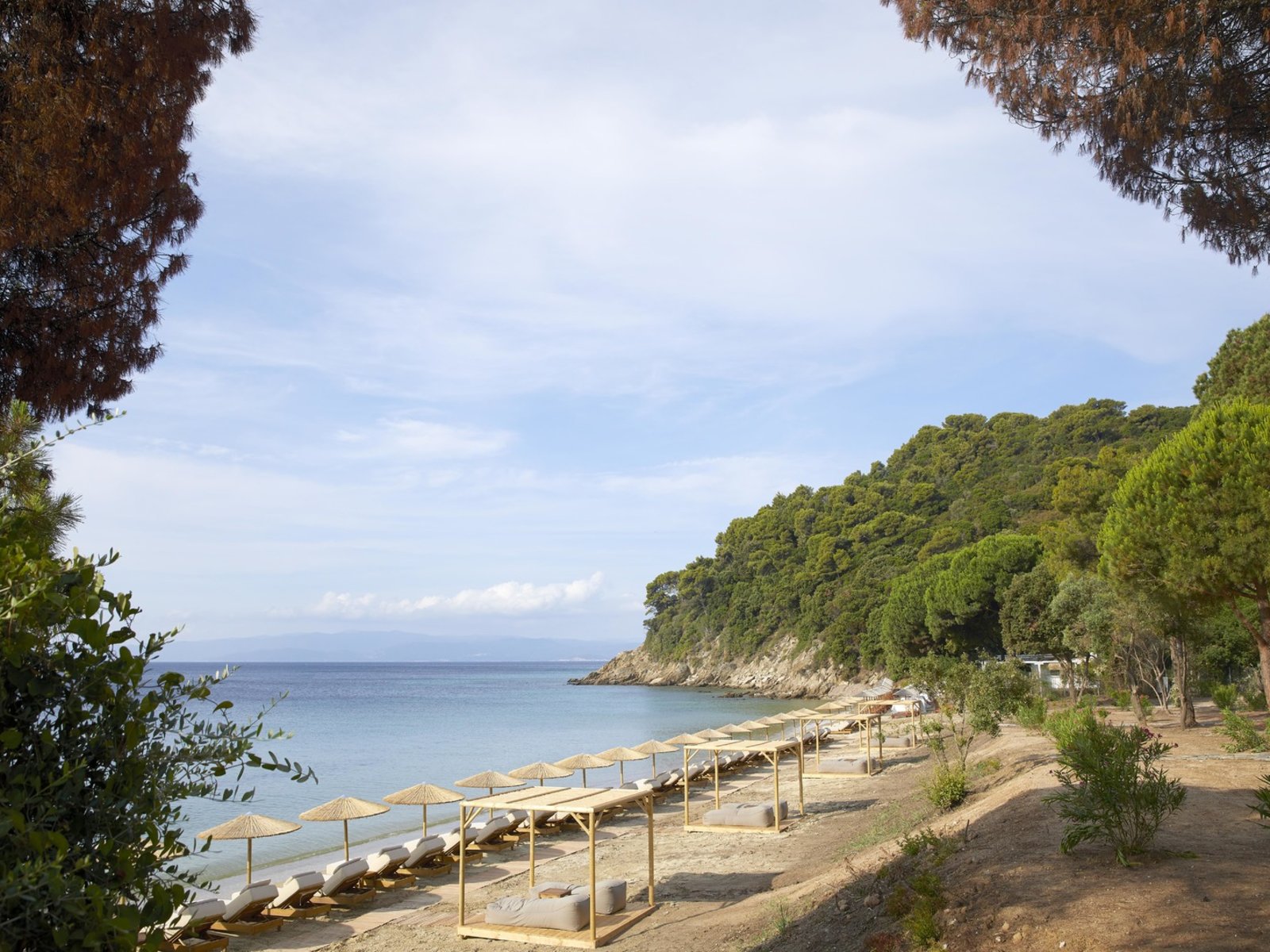 Ampelakia Beach