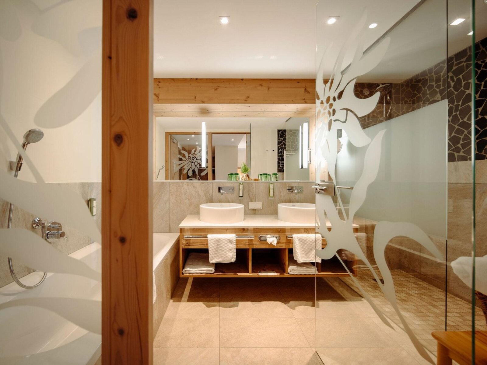 Wohnbeispiel Familiensuite