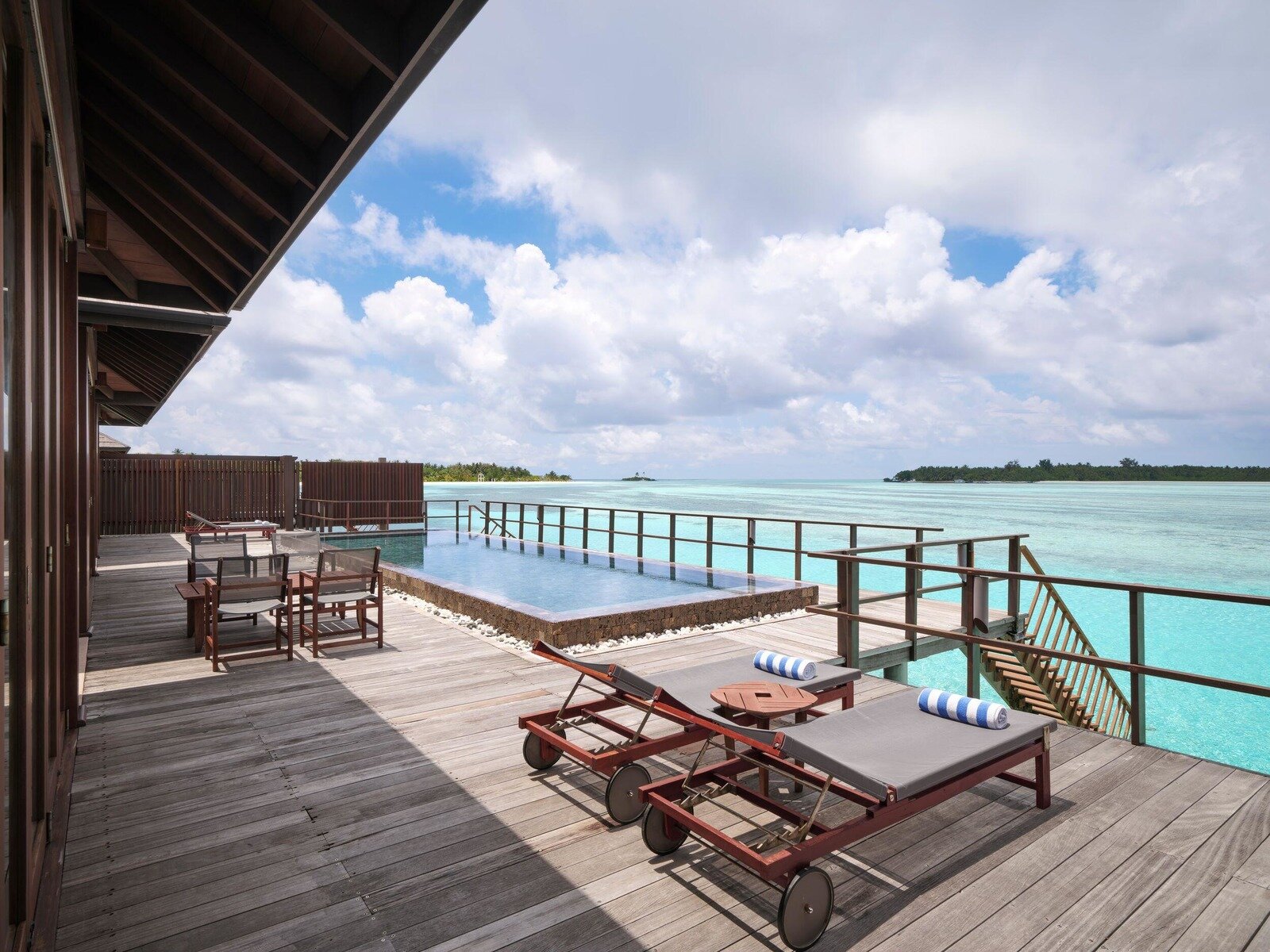 Wohnbeispiel Two Bedroom Ocean Suite with Pool