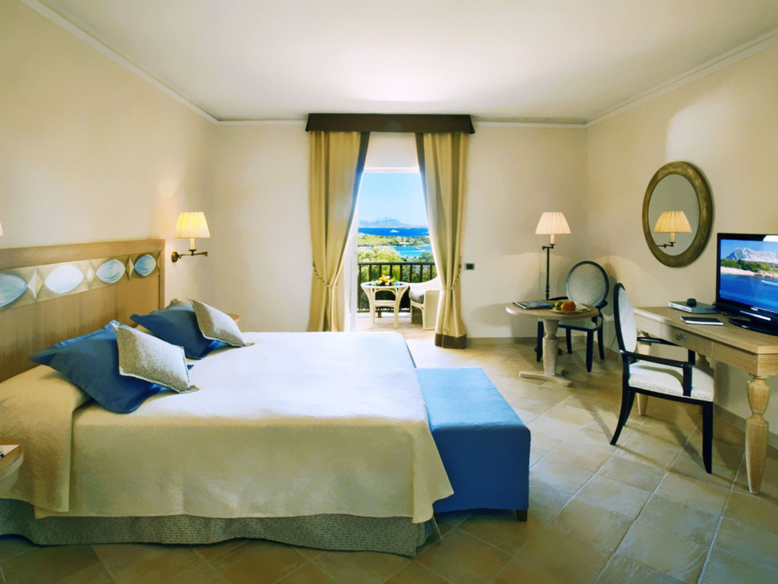 Wohnbeispiel Superior Room with Garden or Pool View