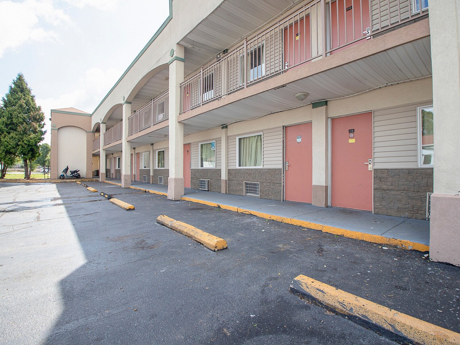 Hotel Hotel O Daylight Inn Elkhart I-90, IN in Elkhart günstig buchen ...