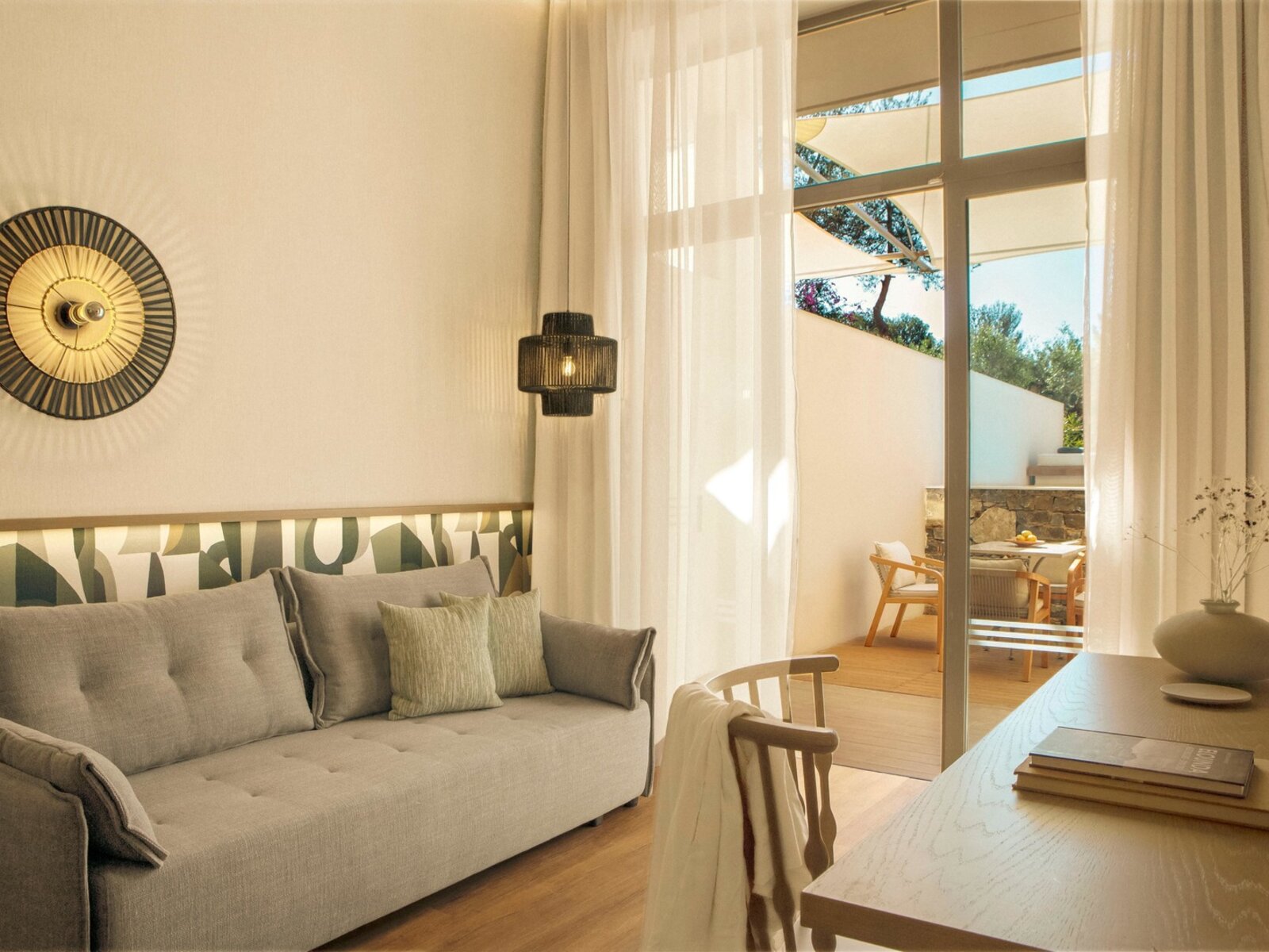 Wohnbeispiel Honeymoon Suite with Private Pool and Jacuzzi