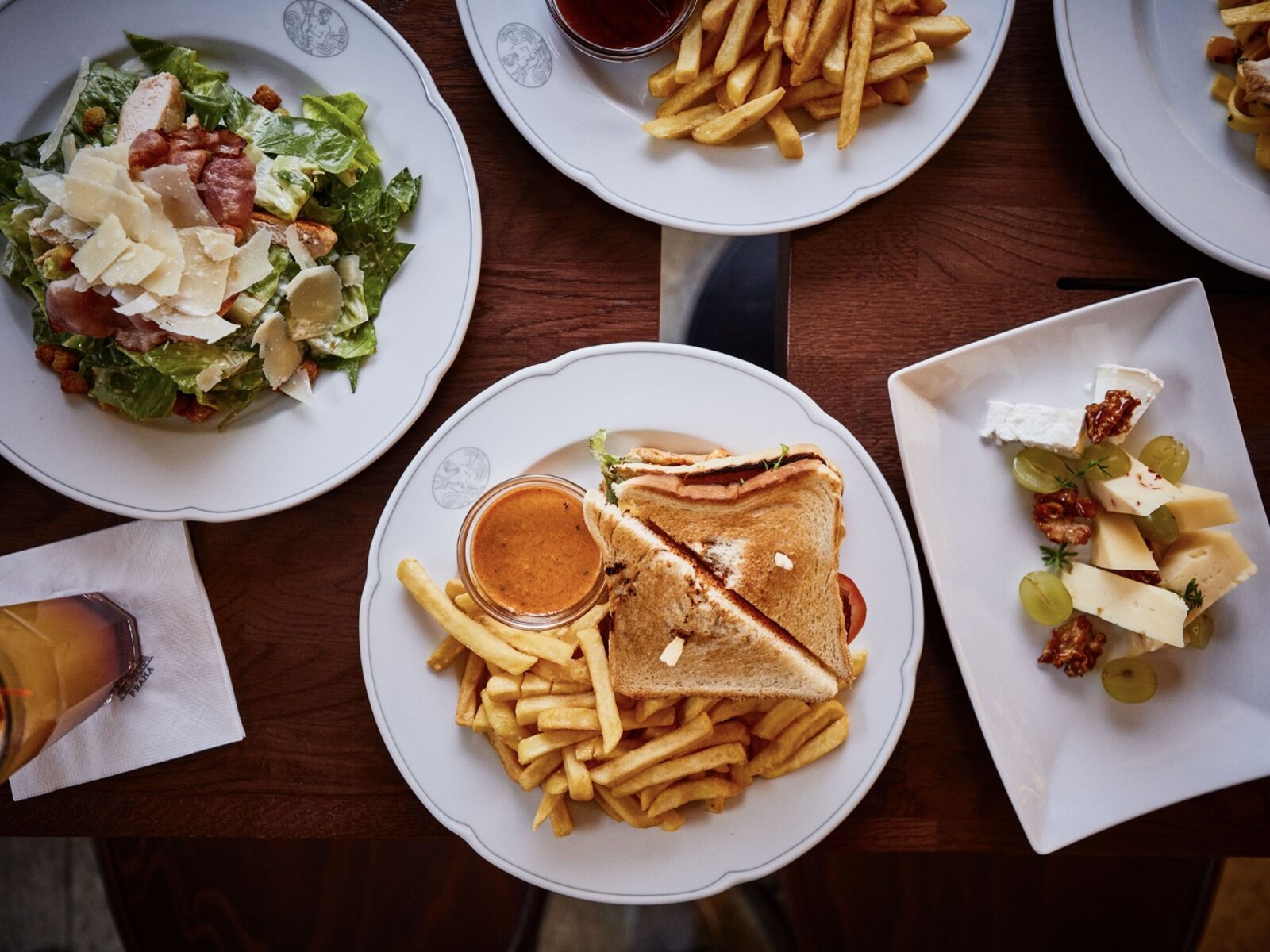 Bistro 26