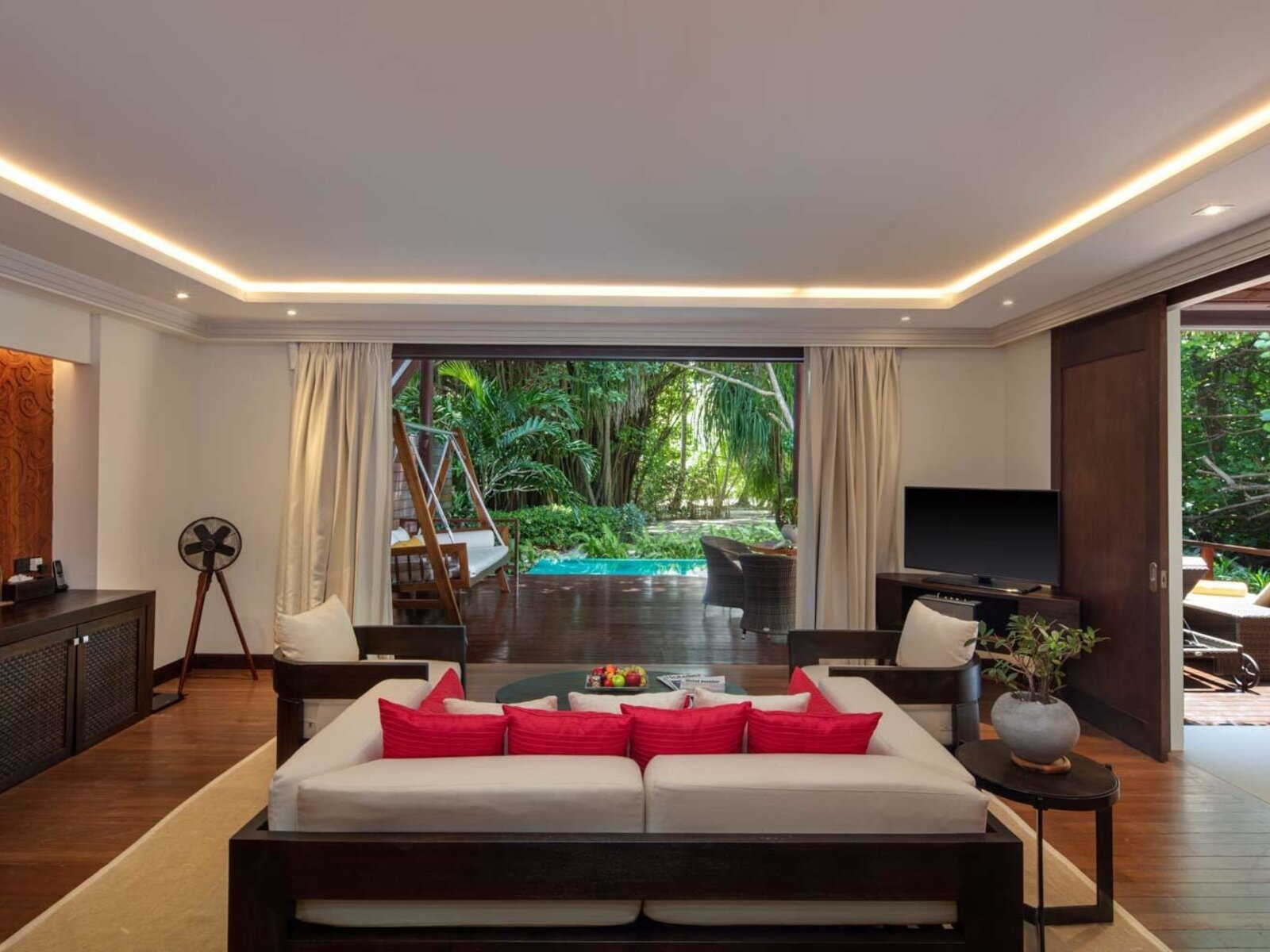 Wohnbeispiel Duplex Pool Honeymoon Suite