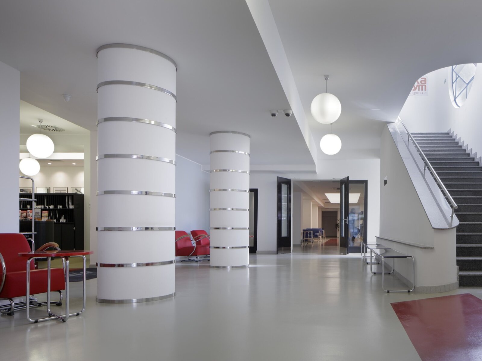 Lobbybar