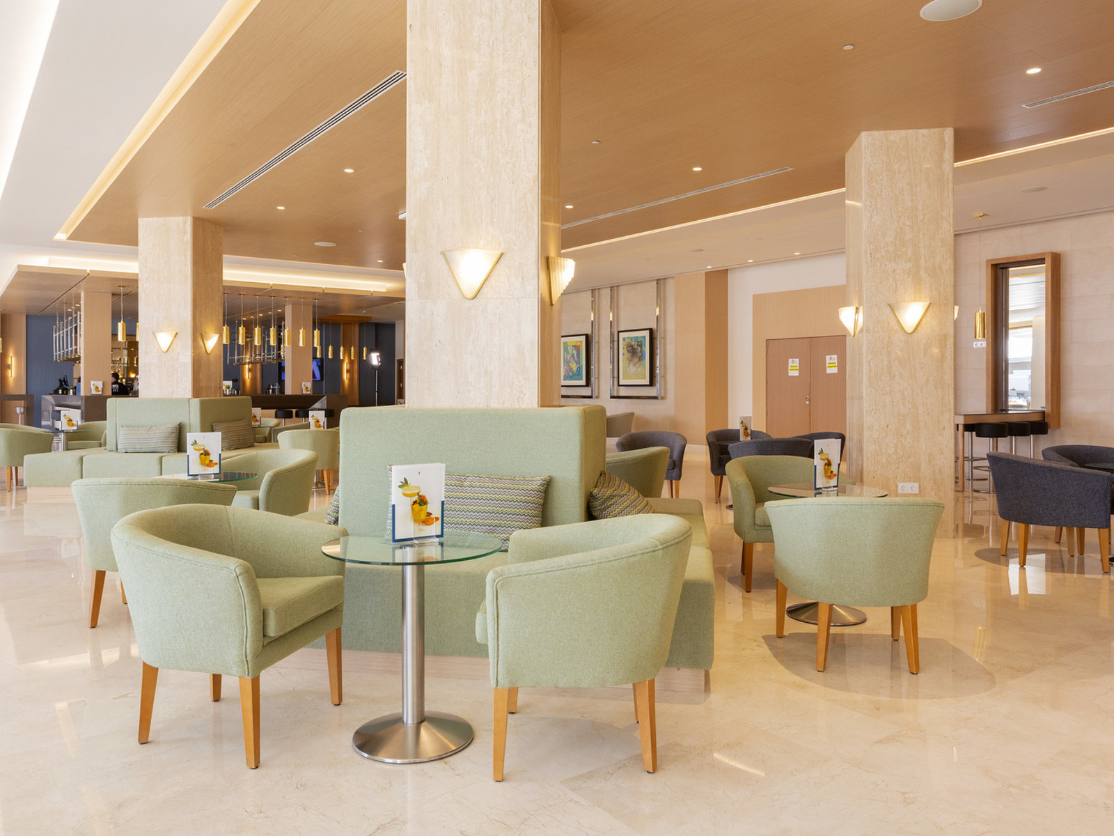 Lobbybar