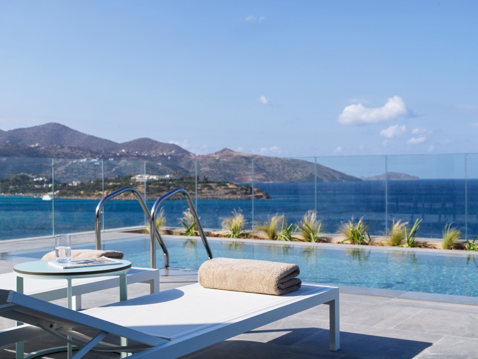 Wohnbeispiel Premium Sea View with Sharing Pool