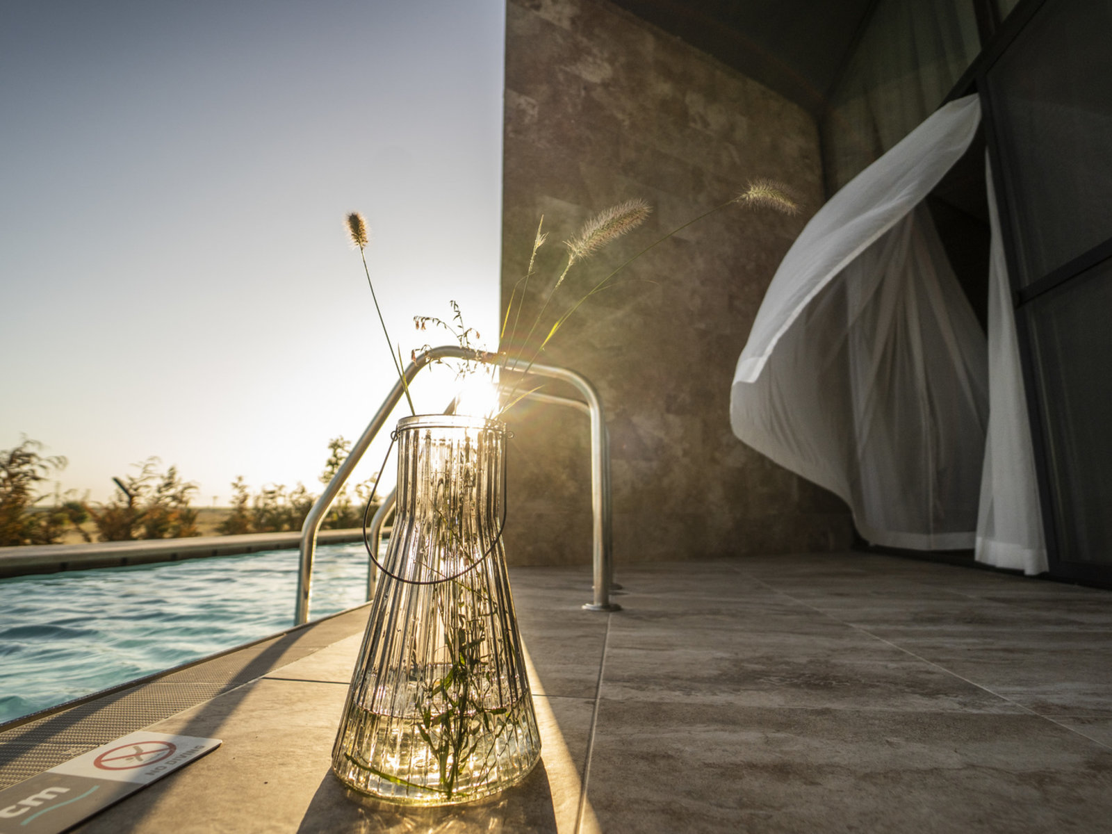Wohnbeispiel Lagoon Swim-Up Room