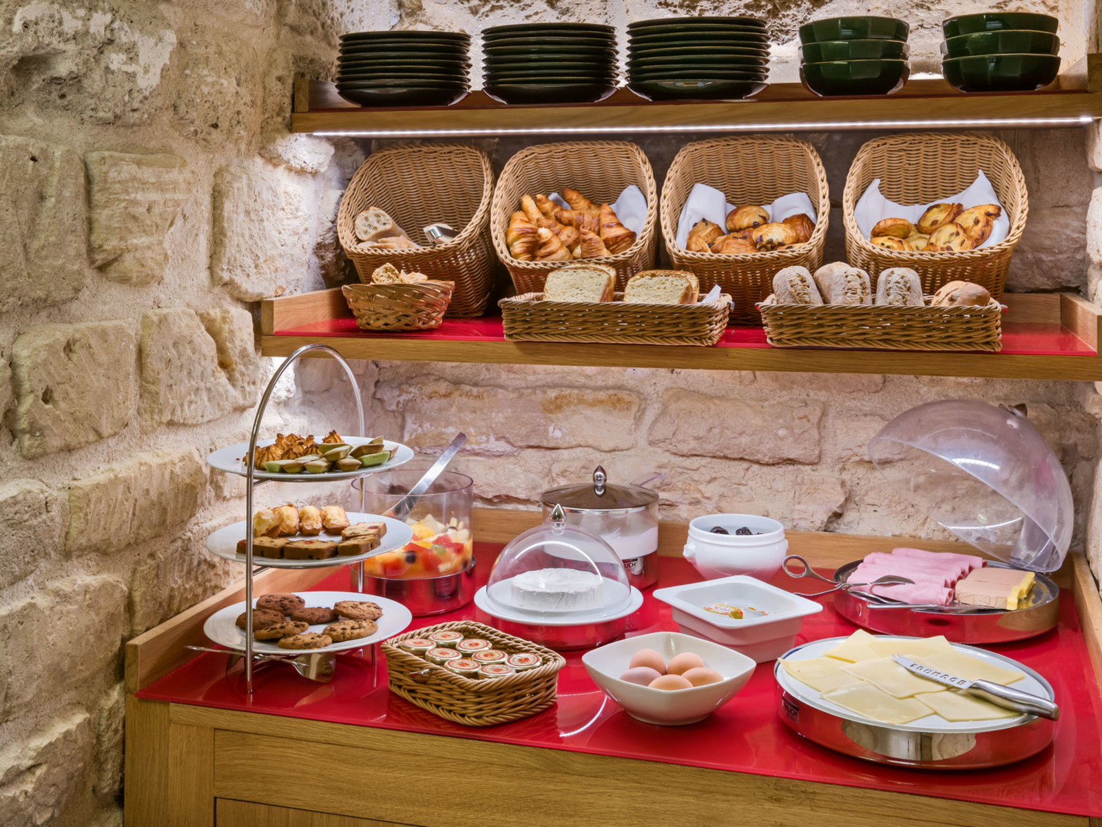 Breakfast room