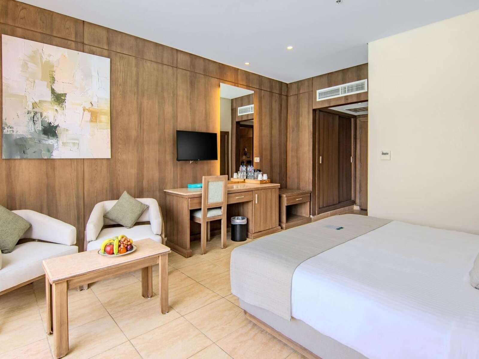 Wohnbeispiel Swim-Up Room (PV)