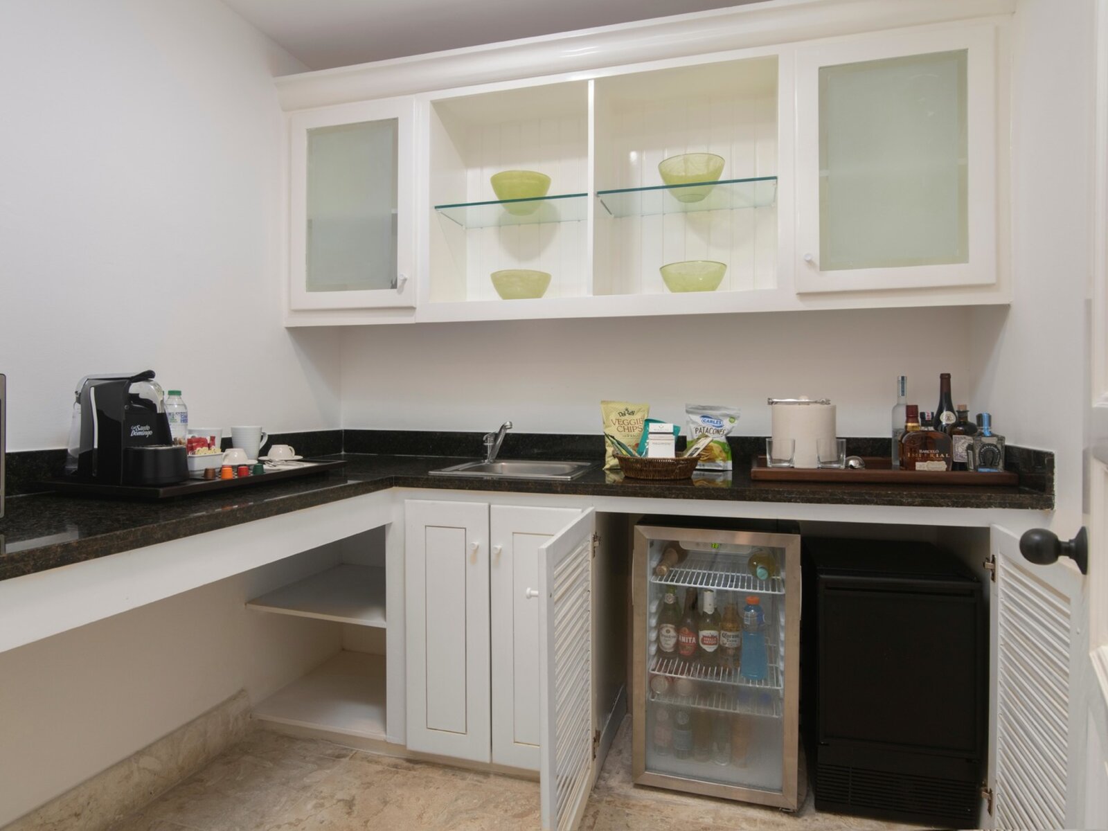 Wohnbeispiel Two Bedroom Suite Beach Front
