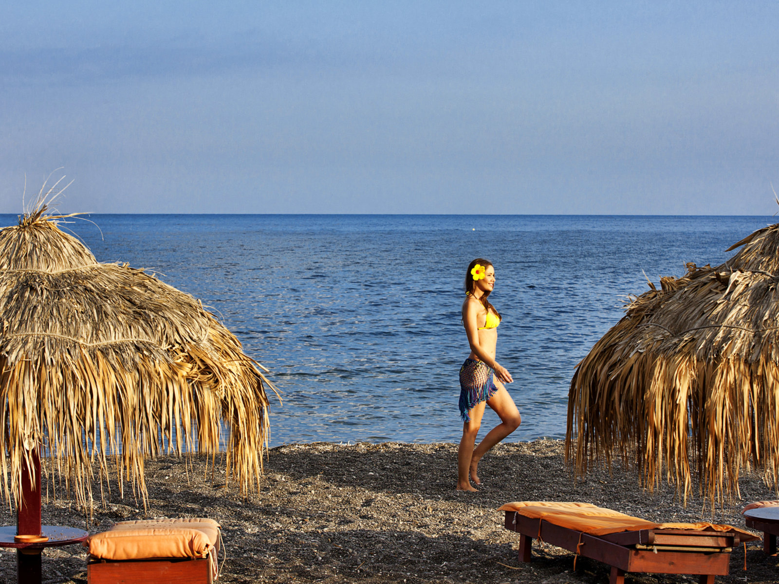 Perissa Beach