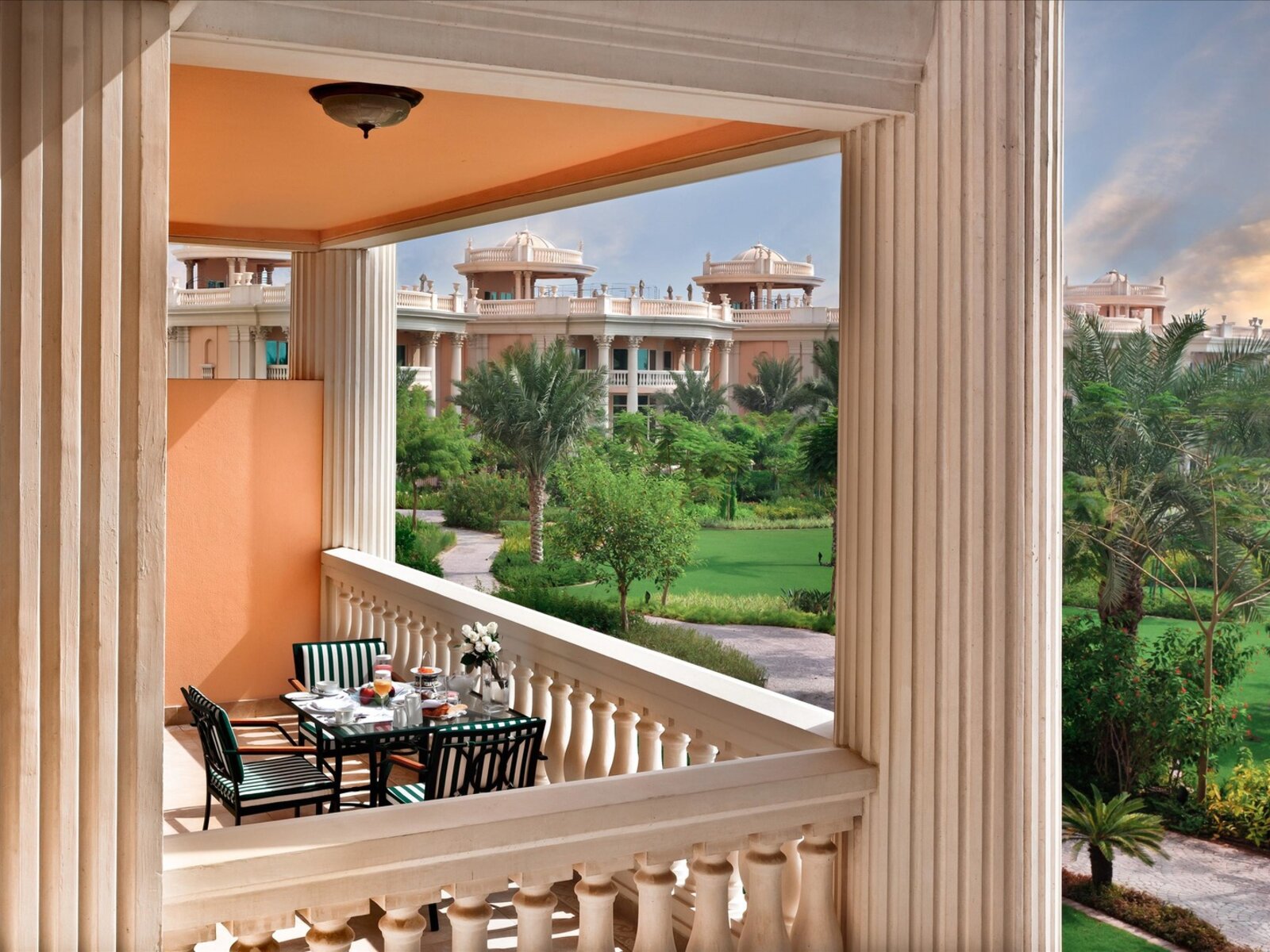 Wohnbeispiel Palm Two Bedroom Family Suite