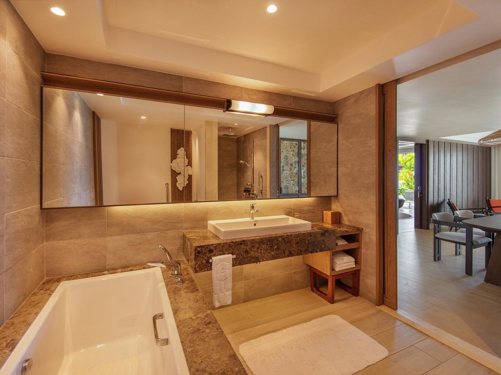 Wohnbeispiel Hibiscus Signature Beachfront Suite