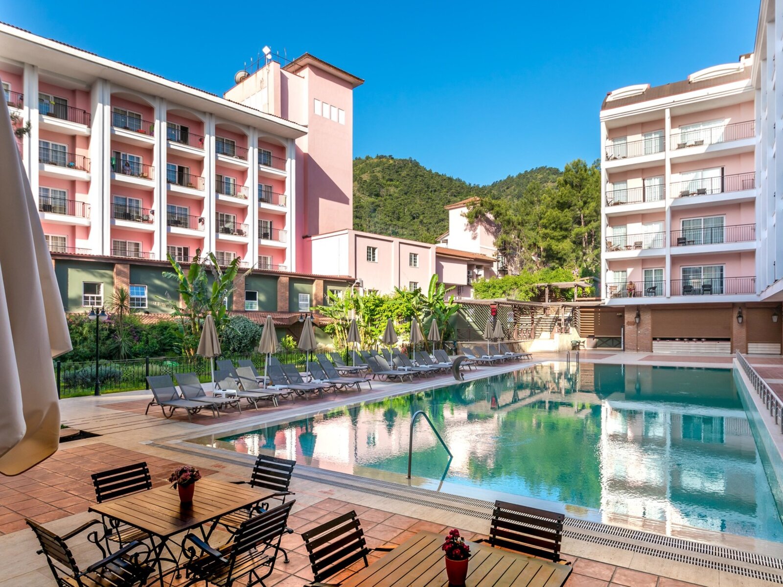Outdoor Thermal Pool Block B