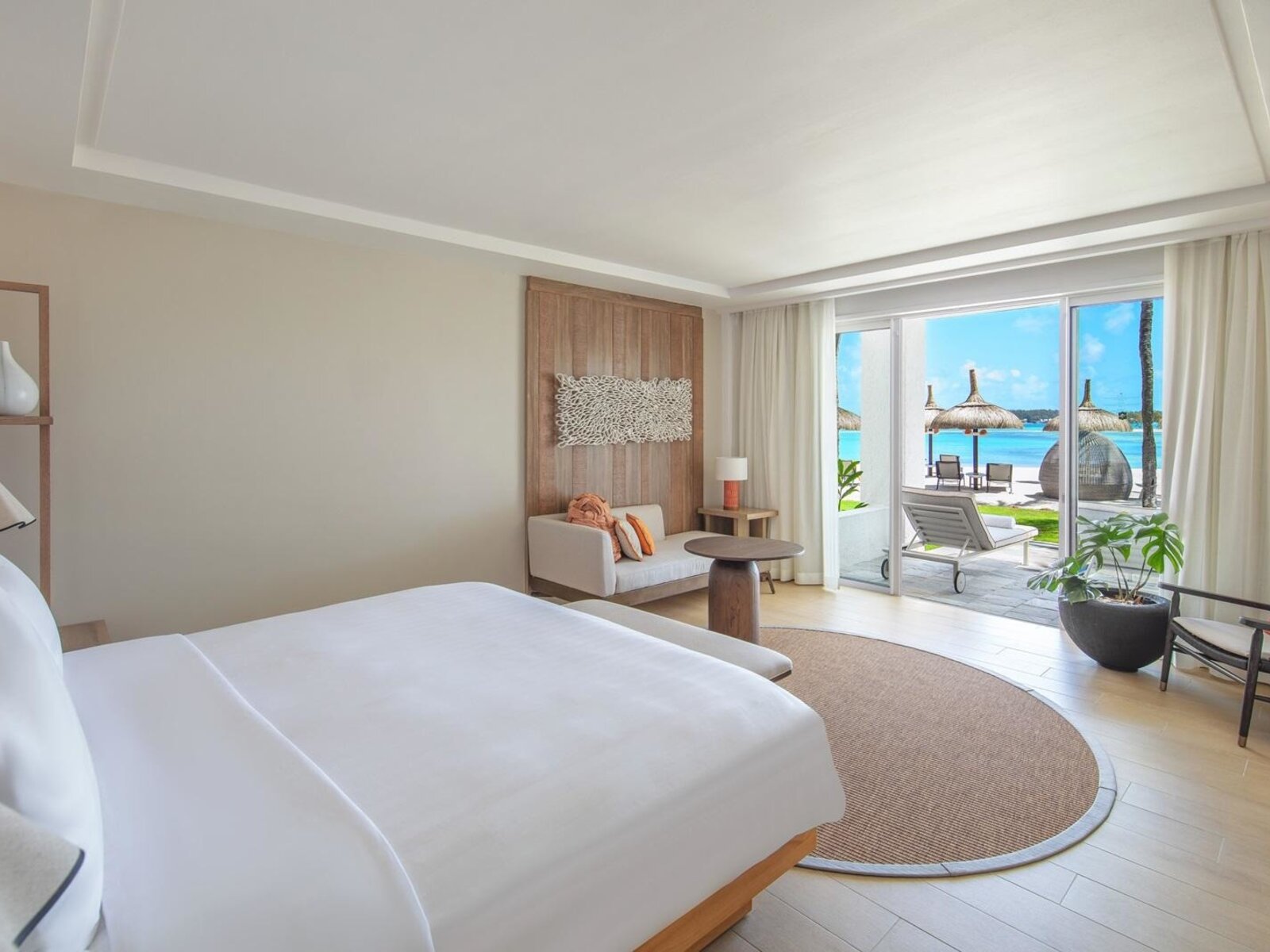 Wohnbeispiel Hibiscus Signature Beachfront Suite