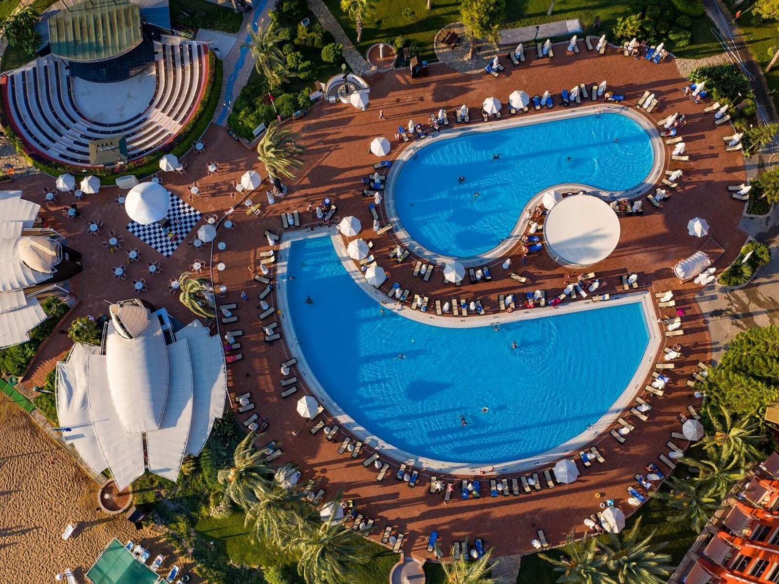 MAIN POOL