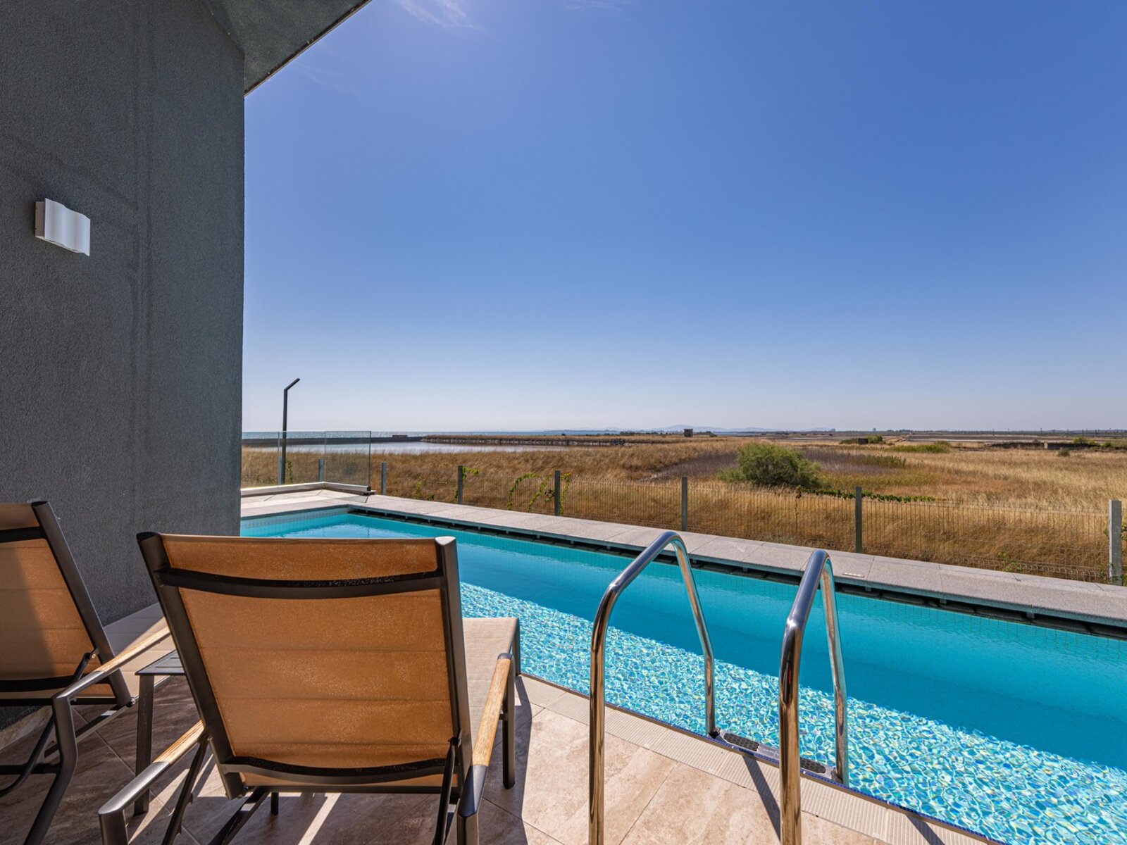 Wohnbeispiel Lagoon Swim-Up Room