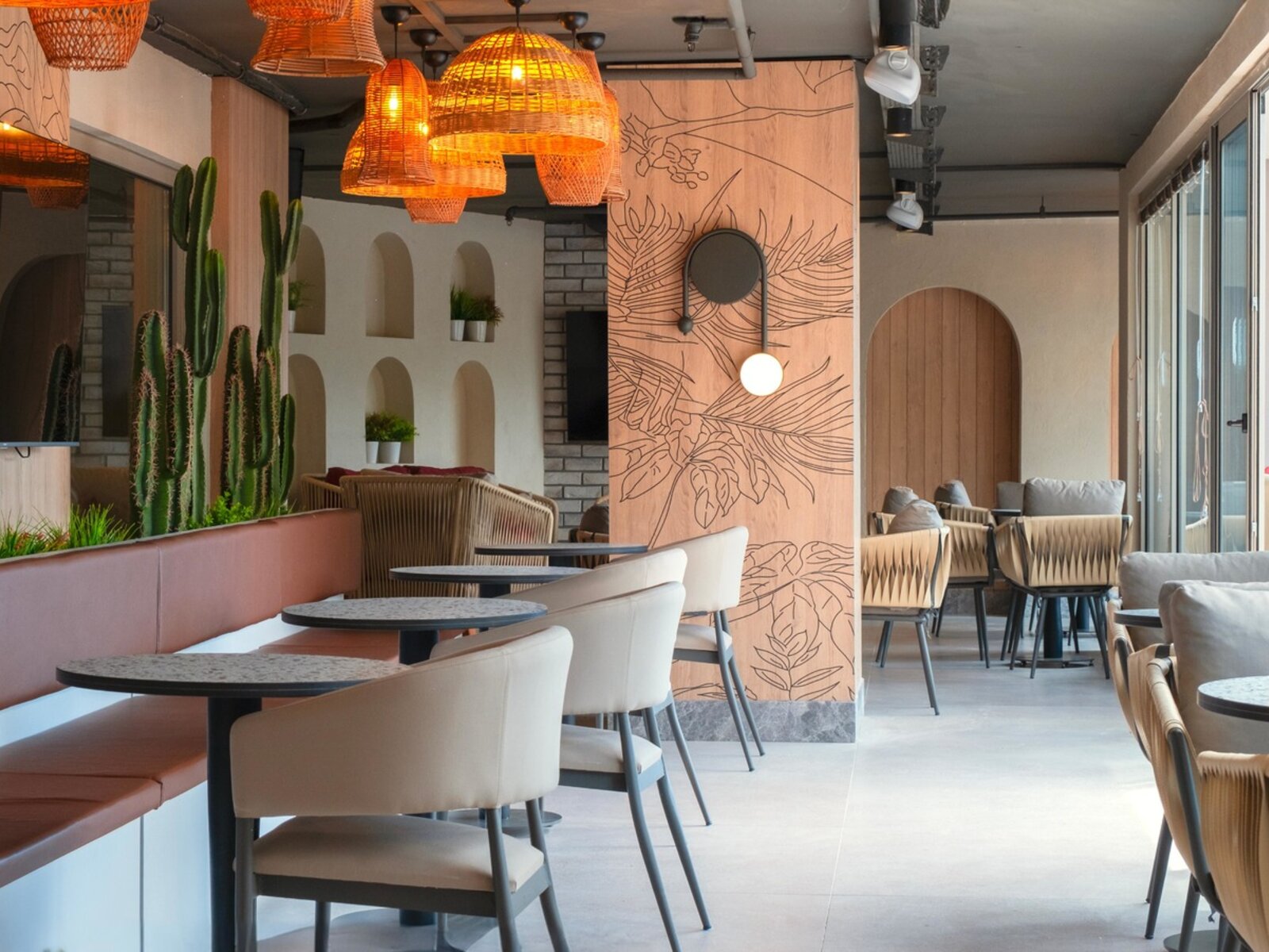Leo's Cafe - Patisserie