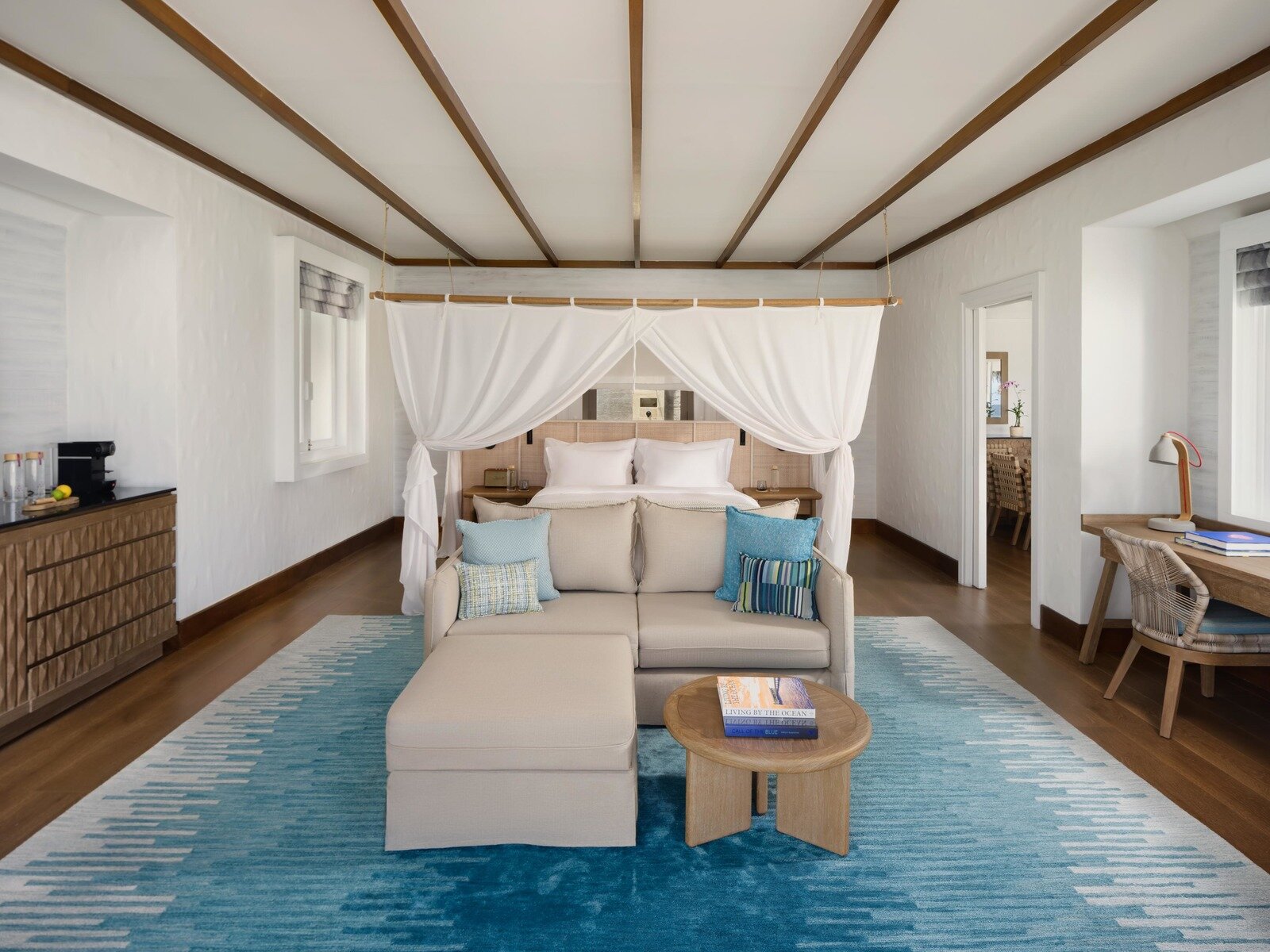Wohnbeispiel Two Bedroom Water Villa with Pool