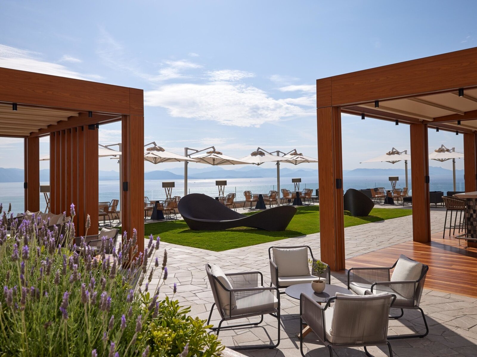 Starboard Lounge