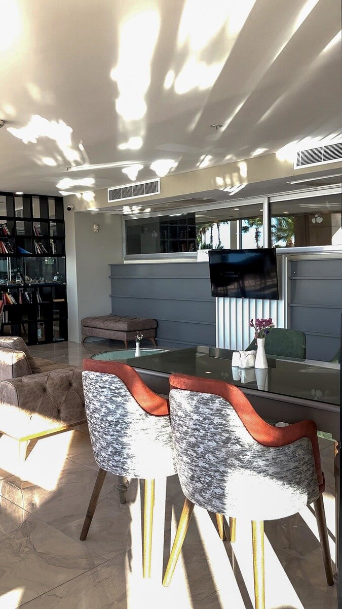 All In Lounge