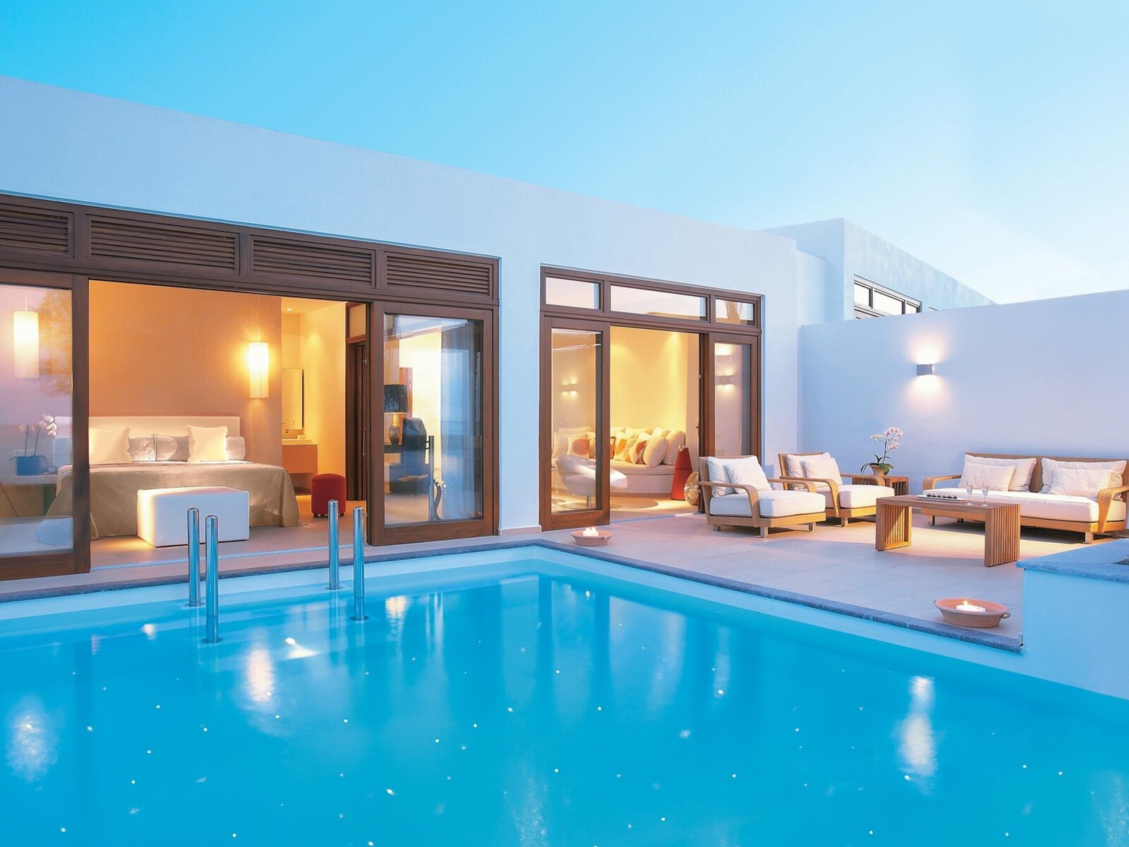 Wohnbeispiel 2-Bedroom Villa Waterfront with Private Pool