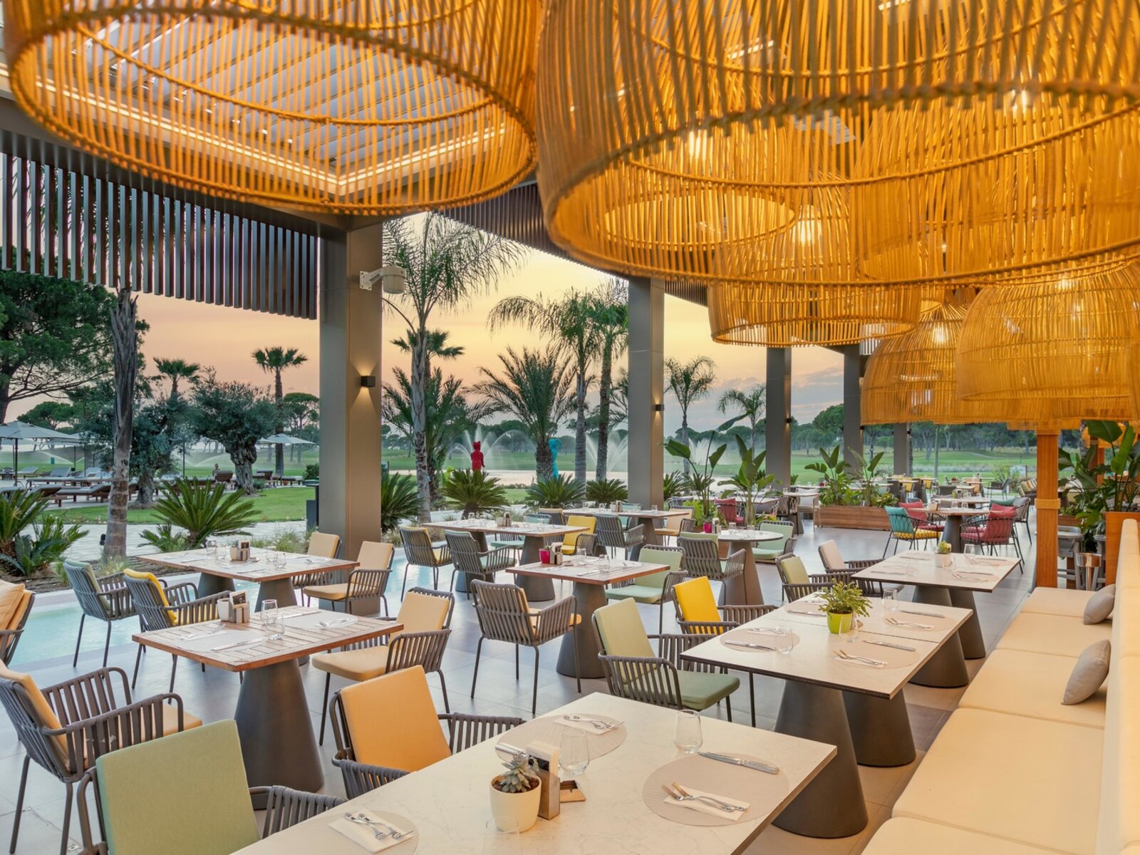 MARE MAIN RESTAURANT