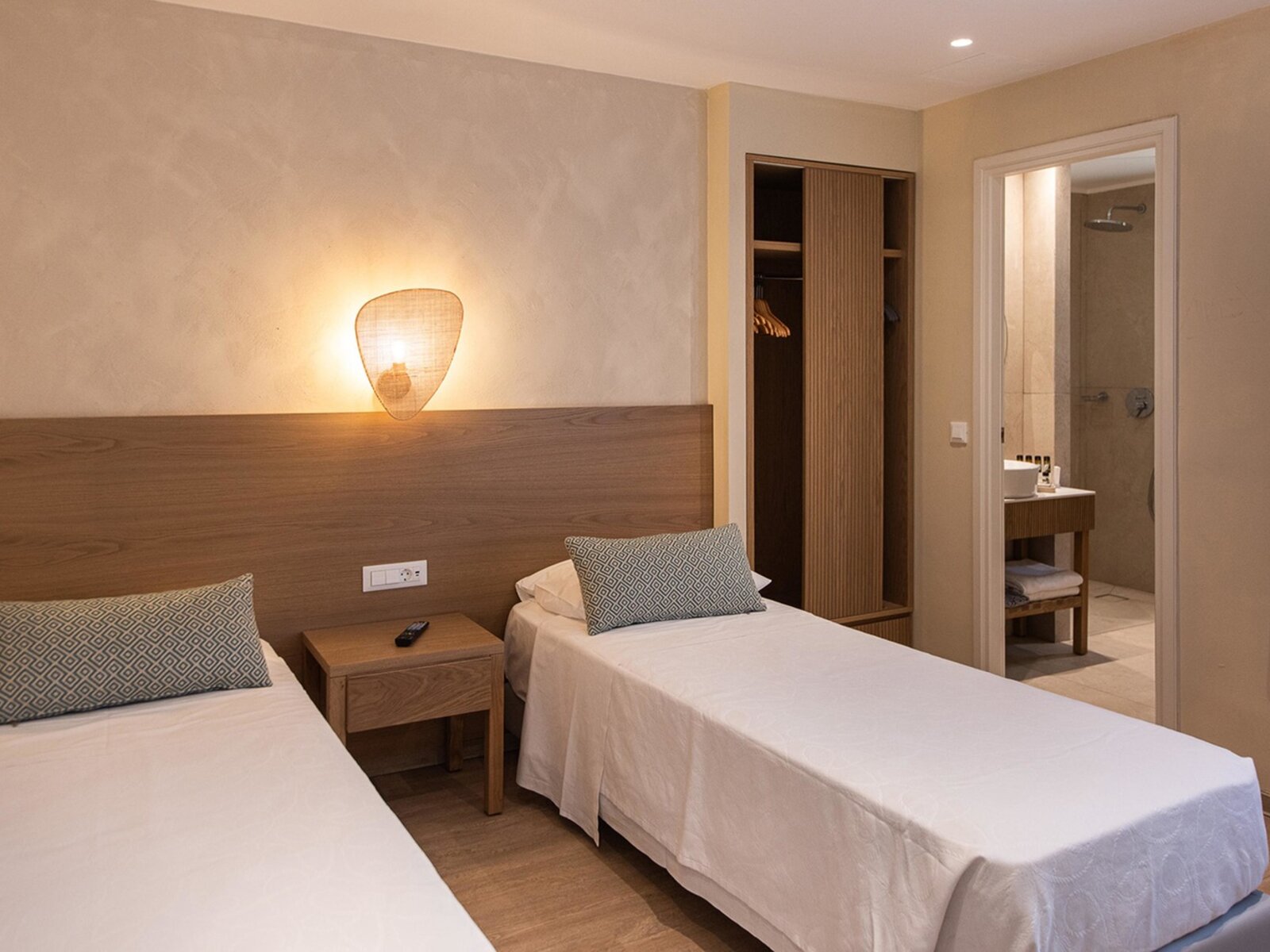 Wohnbeispiel Aqua Suite Sea Front private pool