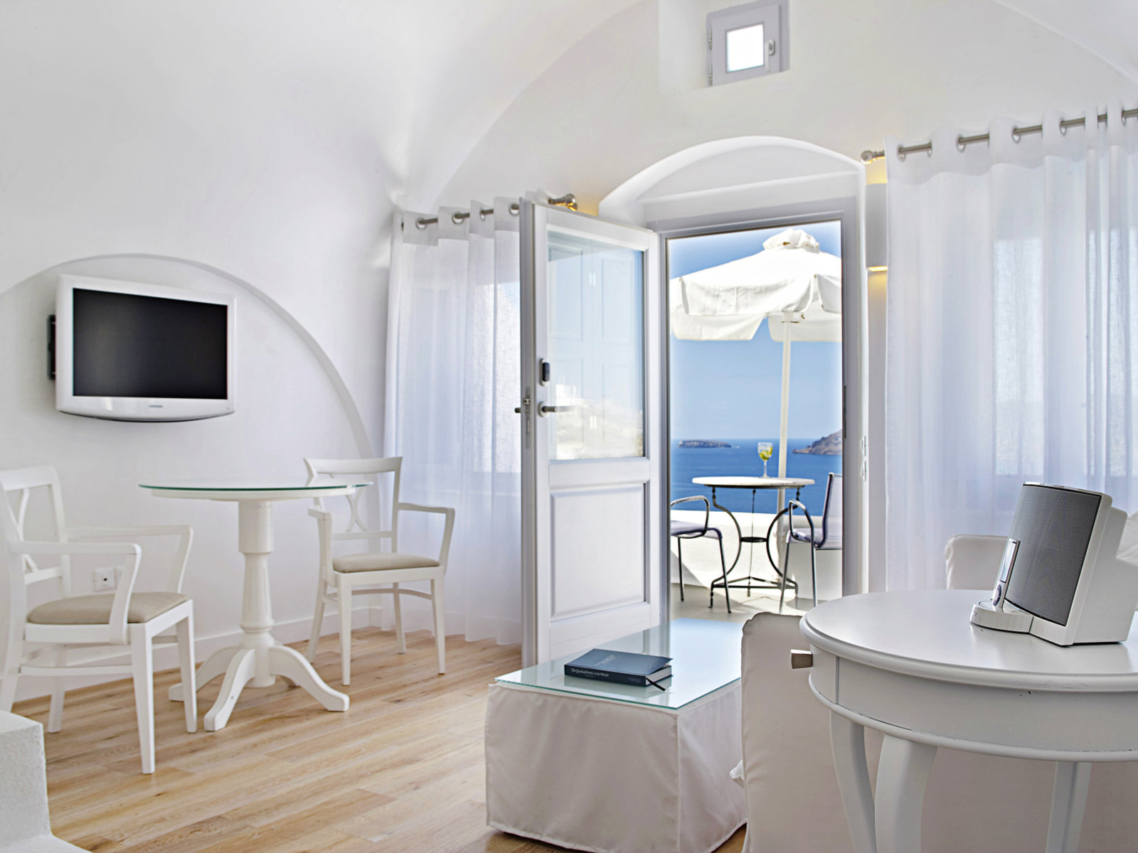 Wohnbeispiel Senior Suite with Jetted tub