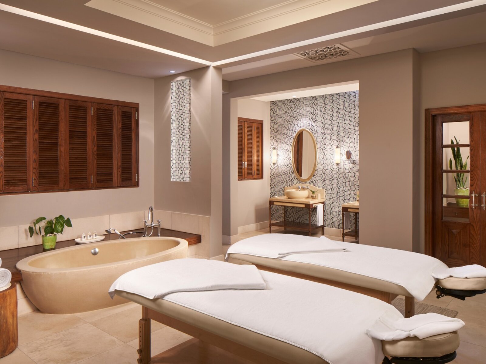 Wohnbeispiel Manor House Spa Suite