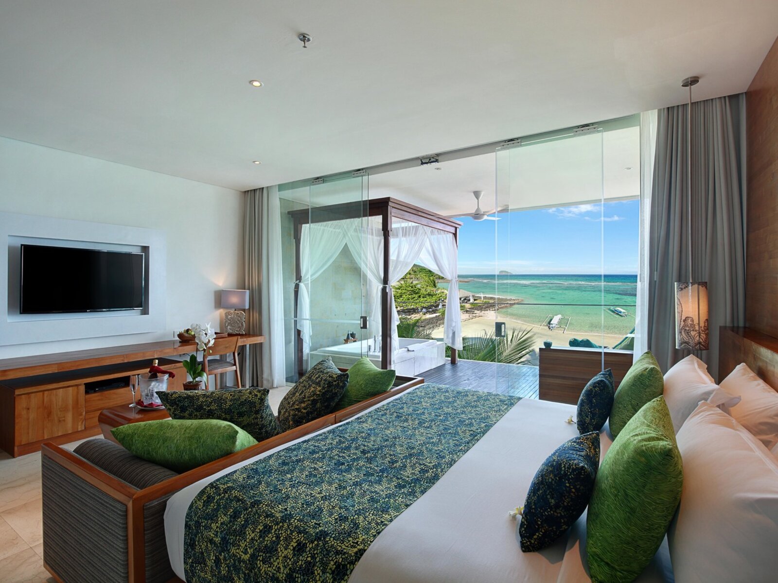 Wohnbeispiel Luxury Ocean View Suite