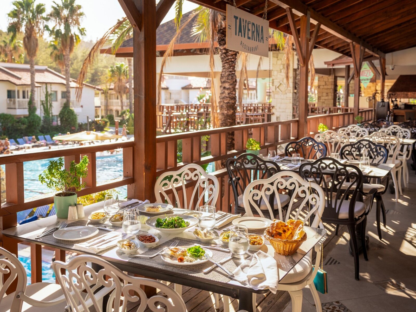 Taverna (1x pro Woche inklusive)